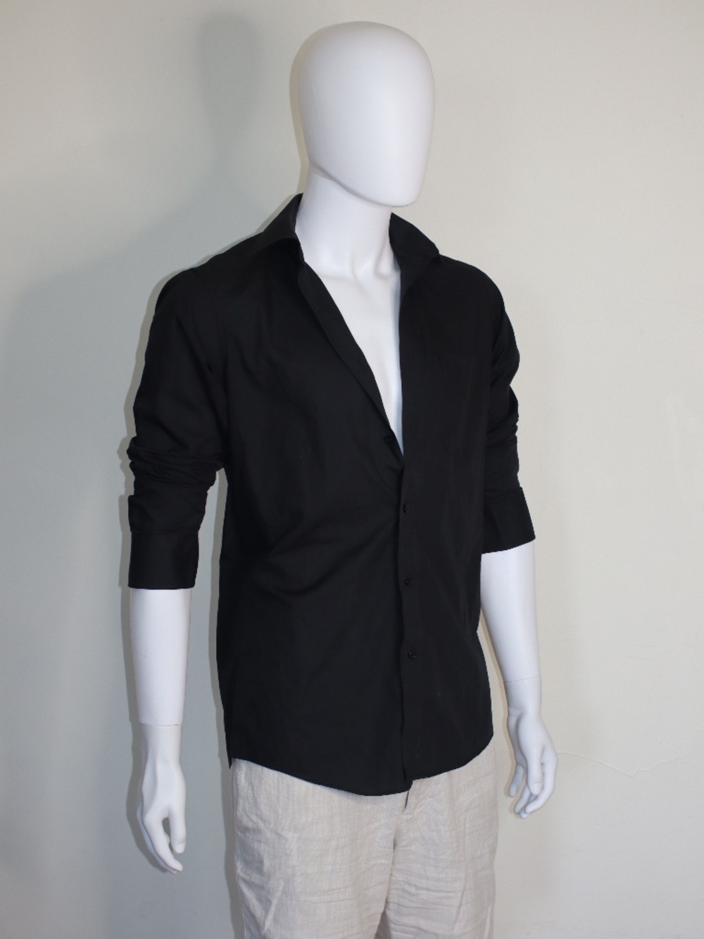 Stylish Neil Allyn Black Summer Shirt with a Slim Fit